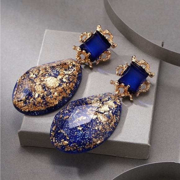 Vintage Elegant Resin Ellipse Earrings In Dark Blue Tone - Picture 2 of 7